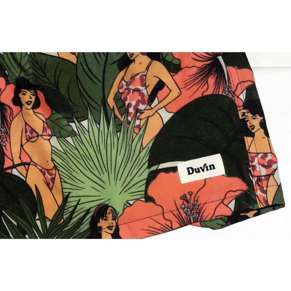Duvin beach babes
